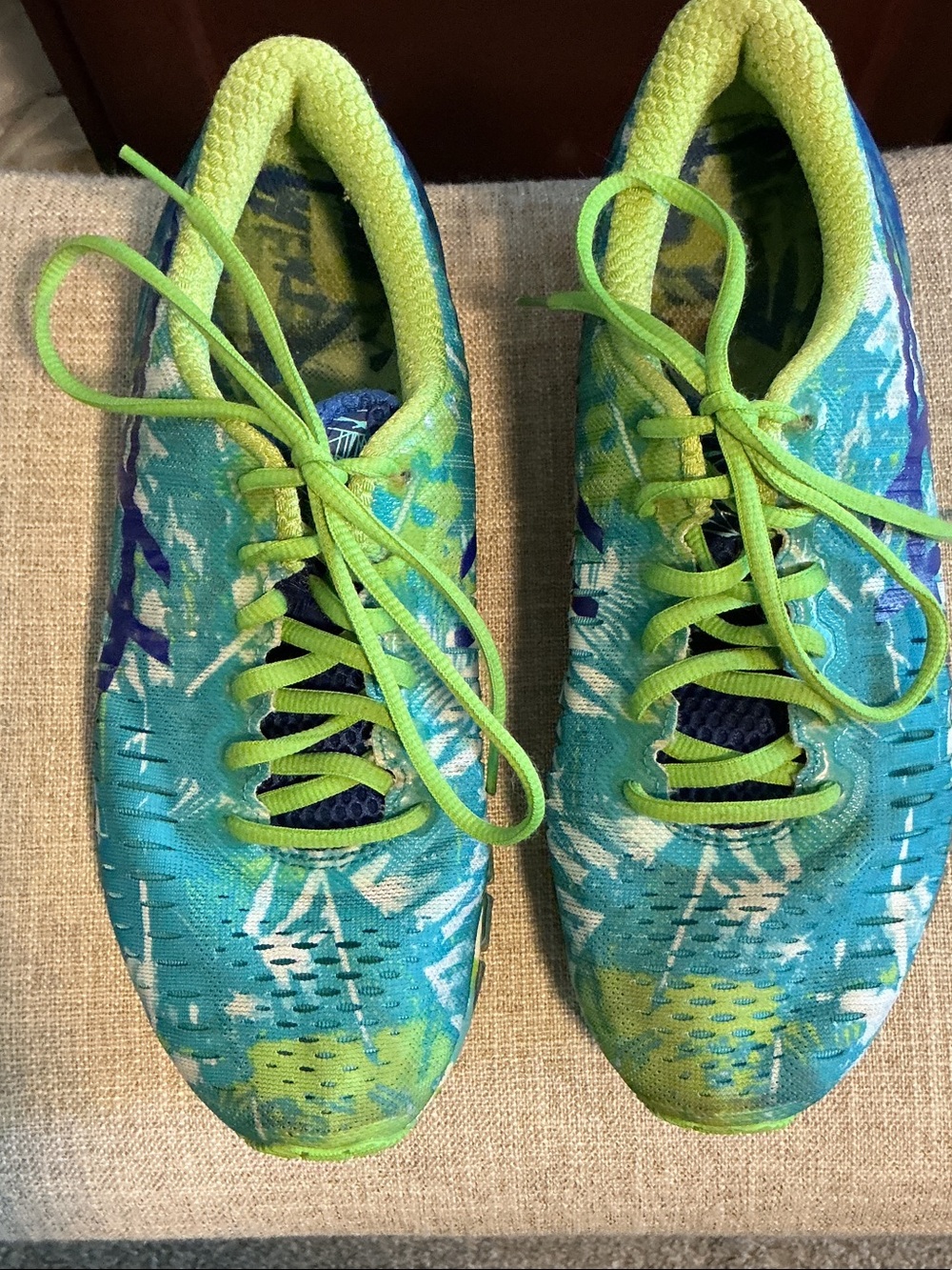 Asics Neon Green and Blue Athletic Shoe Size 8